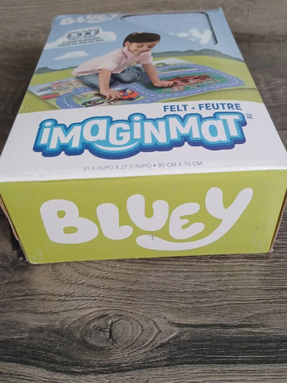 NIB Bluey Imaginmat Felt  2.5’ X 2’ Bluey In Car